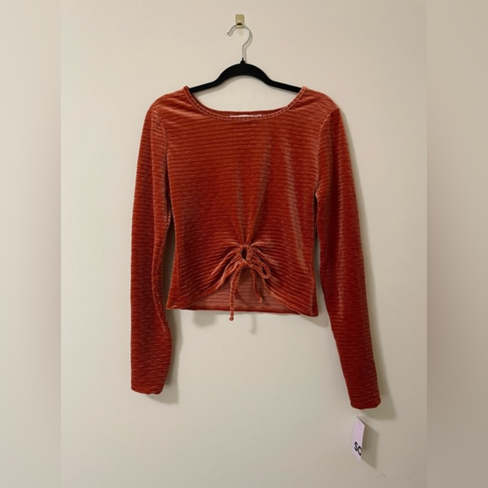 NWT SO Long Sleeve Velvet-y Top - M‎ (juniors)
